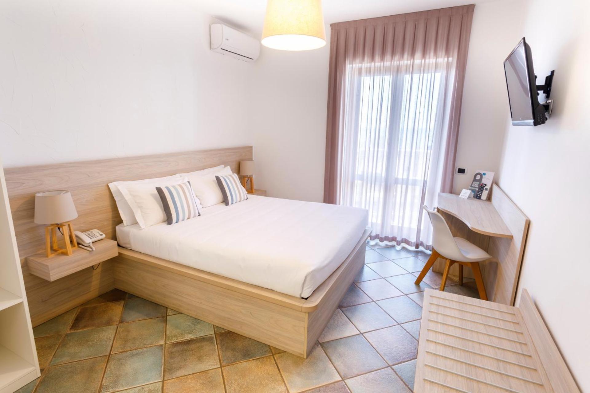 Hotel Corallo Santa Maria al Bagno Bagian luar foto